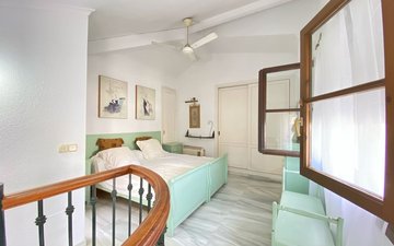 Property slide 16