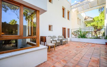 Property slide 16