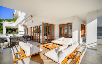 Property slide 8