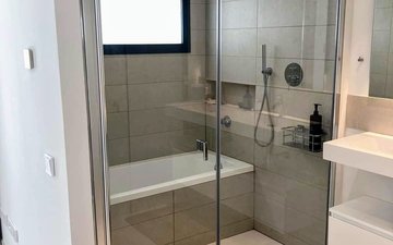 Property slide 10