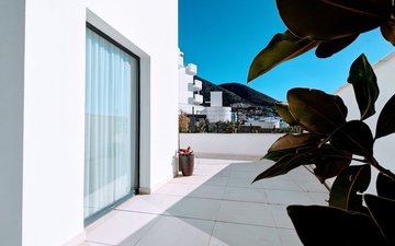 Property slide 21