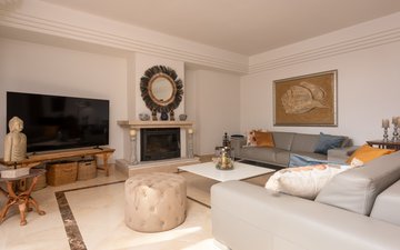 Property slide 7