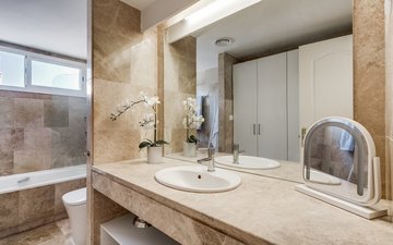 Property slide 17
