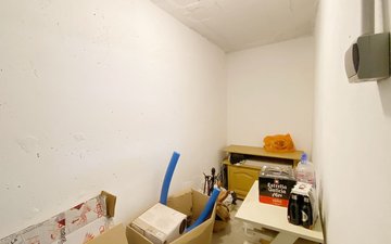 Property slide 31