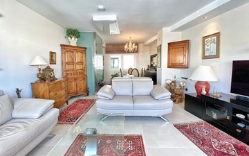 Property slide 20