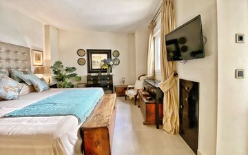 Property slide 42