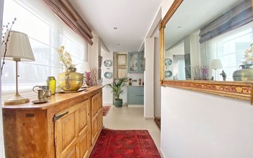 Property slide 32