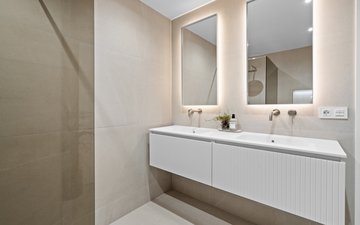 Property slide 24