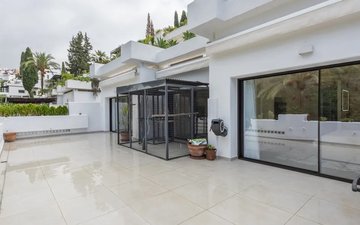 Property slide 19