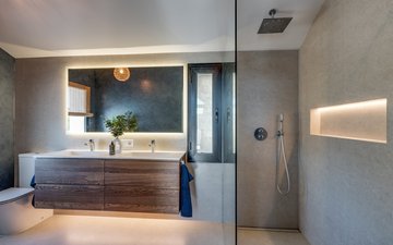 Property slide 17
