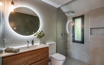 Property slide 23