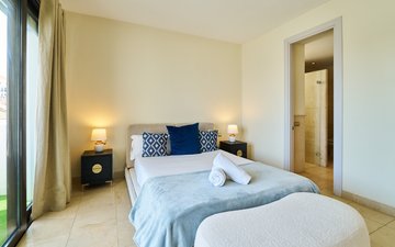 Property slide 20