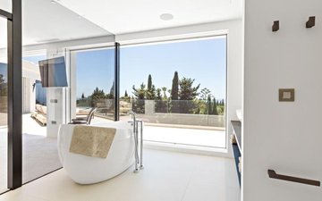 Property slide 32