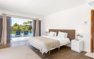 Property slide 31