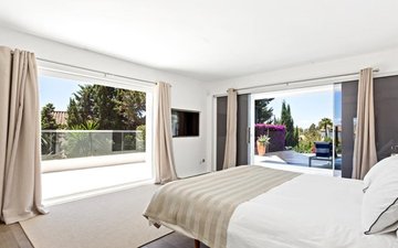 Property slide 30