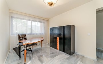 Property slide 20