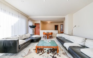 Property slide 25