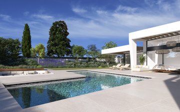 Property slide 17