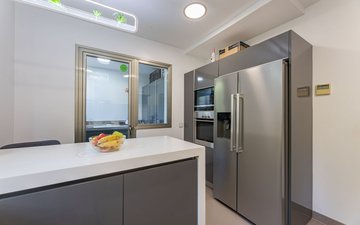 Property slide 10