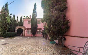 Property slide 24