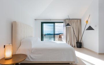 Property slide 18