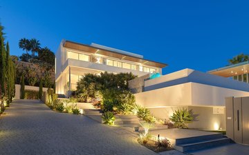 Property slide 33