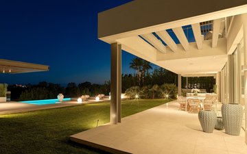 Property slide 10