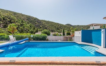 Property slide 14