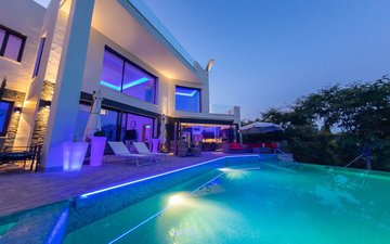 Property slide 40