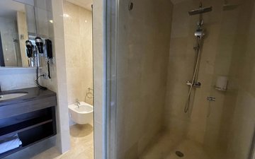 Property slide 20