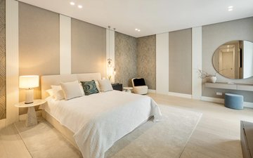 Property slide 21