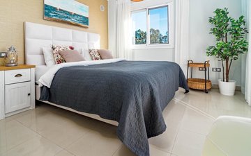 Property slide 10