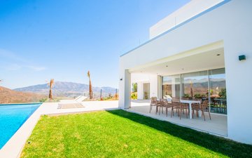 Property slide 4