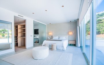 Property slide 16