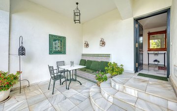Property slide 15