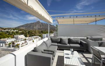 Property slide 15