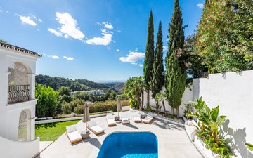 Property slide 18