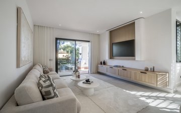 Property slide 18