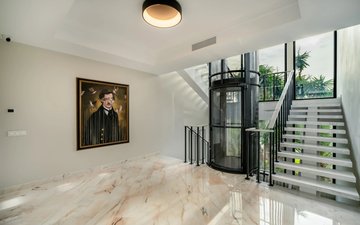 Property slide 18