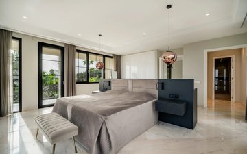 Property slide 17
