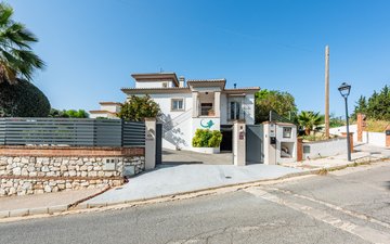 Property slide 27