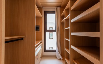 Property slide 16
