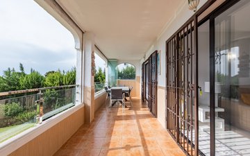 Property slide 16