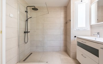 Property slide 21