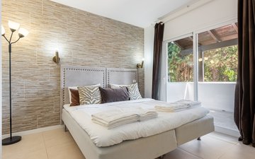 Property slide 17