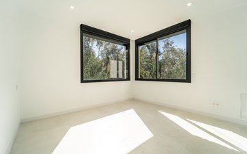 Property slide 22