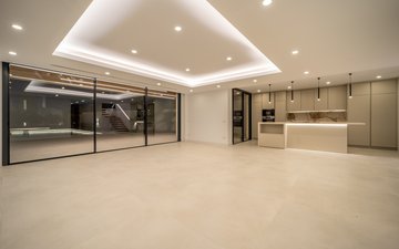 Property slide 32