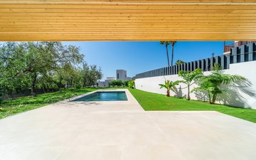 Property slide 33