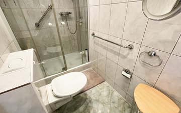 Property slide 20