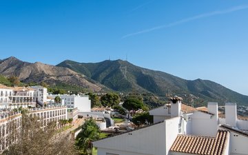 Property slide 19